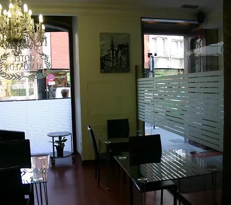 维多利亚阿巴爵士酒店 3*
